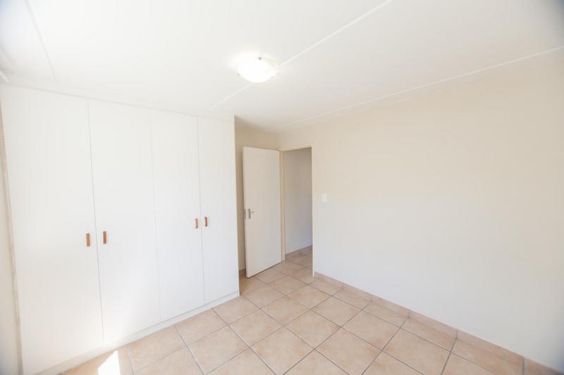 To Let 2 Bedroom Property for Rent in Vredekloof Western Cape